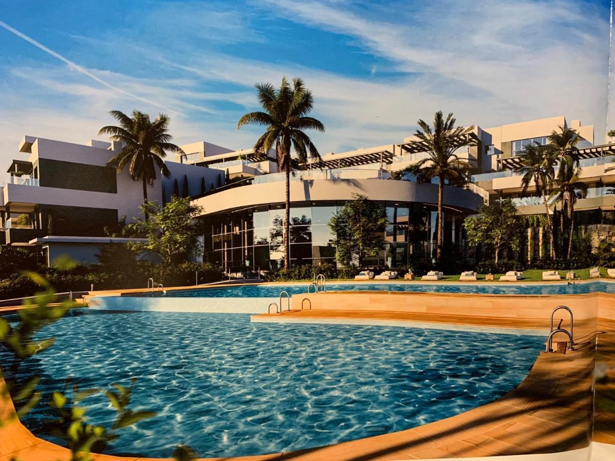 Apartment Casa Casu New Stunning 3 Bed Raised Ground Floor & Huge Balcony With Sea Pool & Mountain View Indoor & Outdoor Swimming Pools & Gym Walking Distance To Port Traveller Award 2023 Estepona